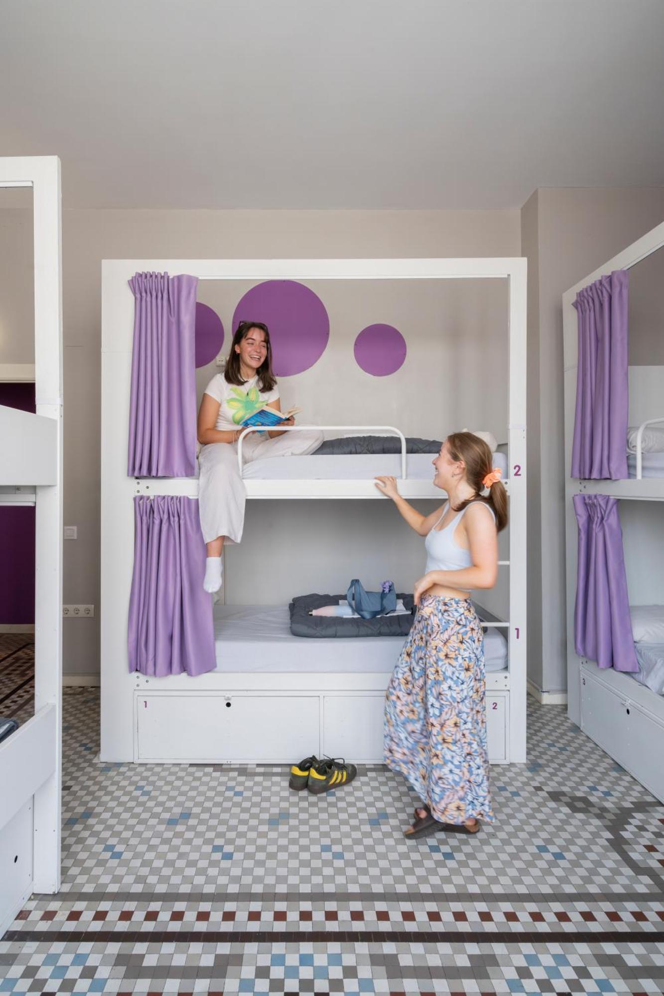 Purple Nest Hostel *