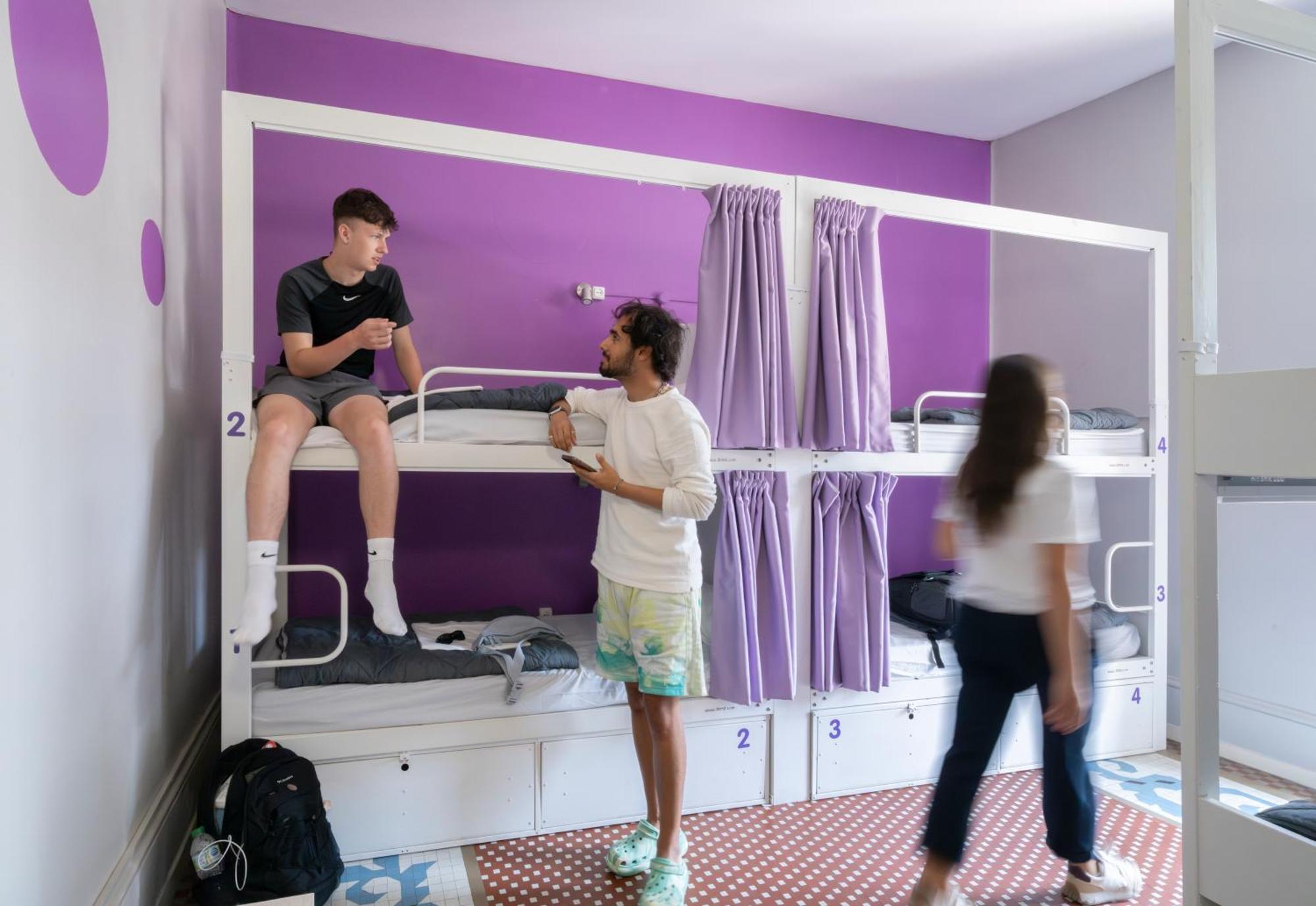 Purple Nest Auberge de jeunesse Valence